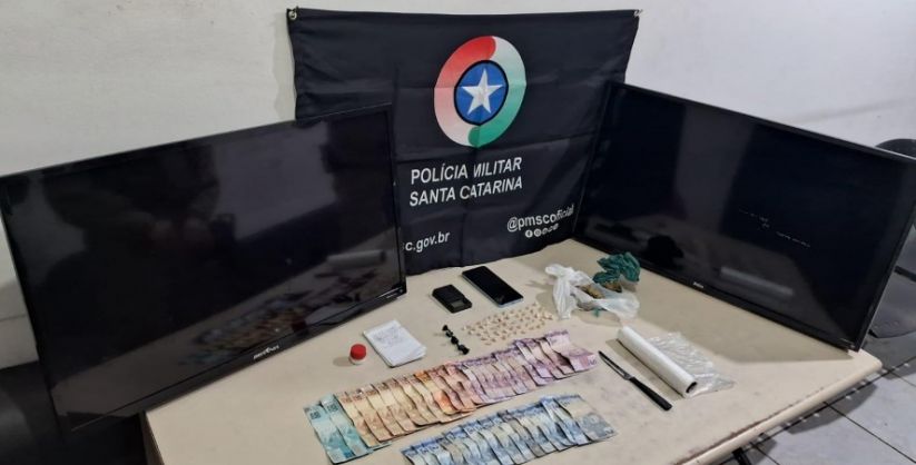 Duas mulheres são presas por tráfico de drogas em Balneário Gaivota