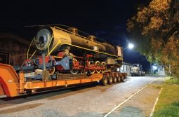 Locomotiva a vapor é transferida para o bairro Barranca, em Araranguá
