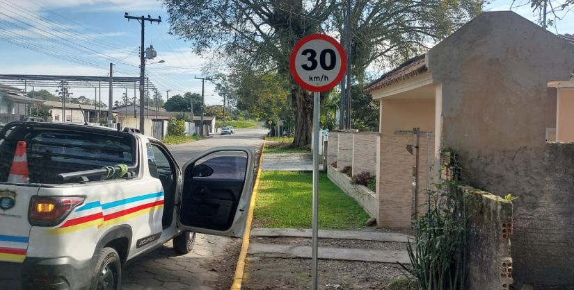 Demutran instala nova sinalização de velocidade na Barranca