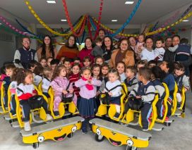Centros de Educação Infantil de Araranguá recebem 30 novos carrinhos de passeio