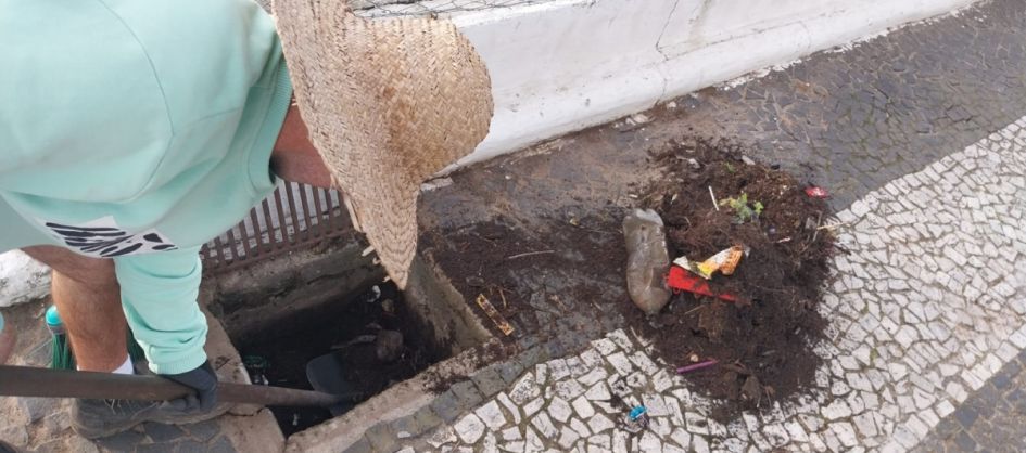 Secretaria de Obras intensifica manutenção urbana em bair...