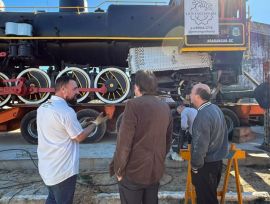 Locomotiva histórica é instalada na Barranca e marca fase final da obra do novo espaço cultural