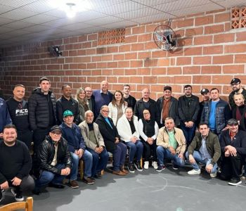 Reunião em Urussanga reforça alianças e apoio ao projeto de Evandro Scain