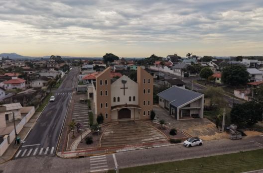 Paróquia do bairro Jardim das Avenidas realiza o primeiro Cerco de Jericó em Araranguá