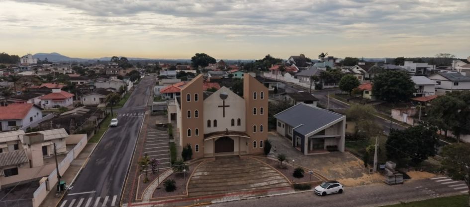 Paróquia do bairro Jardim das Avenidas realiza o primeiro Cerco de Jericó em Araranguá