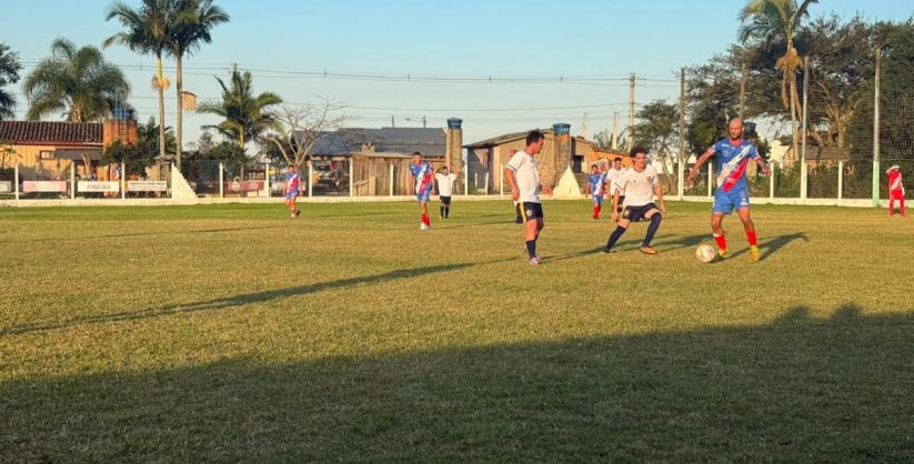 Copa AMESC de Seleções tem início com bons jogos