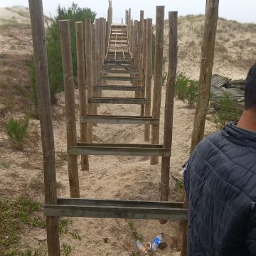 Balneário Gaivota avança com trabalhos de revitalização nas passarelas da Beira-Mar