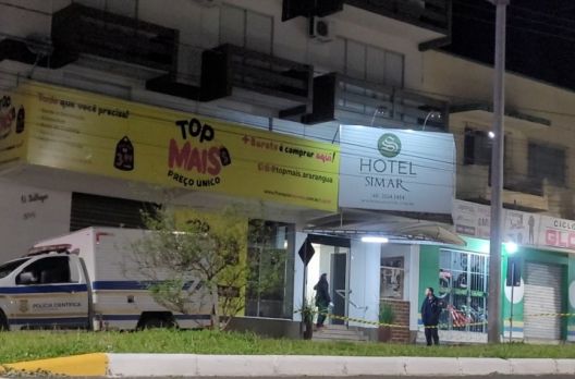 Homem morre após queda de hotel durante ocorrência em Araranguá