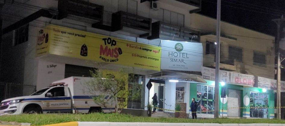 Homem morre após queda de hotel durante ocorrência em Ara...