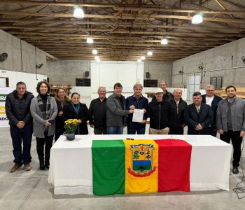 Prefeitura na Comunidade chega à Nova Esperança com anúncio de obras e investimentos