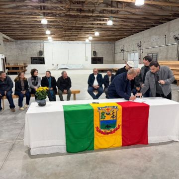 Prefeitura na Comunidade chega à Nova Esperança com anúncio de obras e investimentos