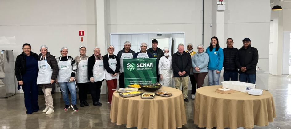Curso de culinária reúne 11 participantes em capacitaçã...