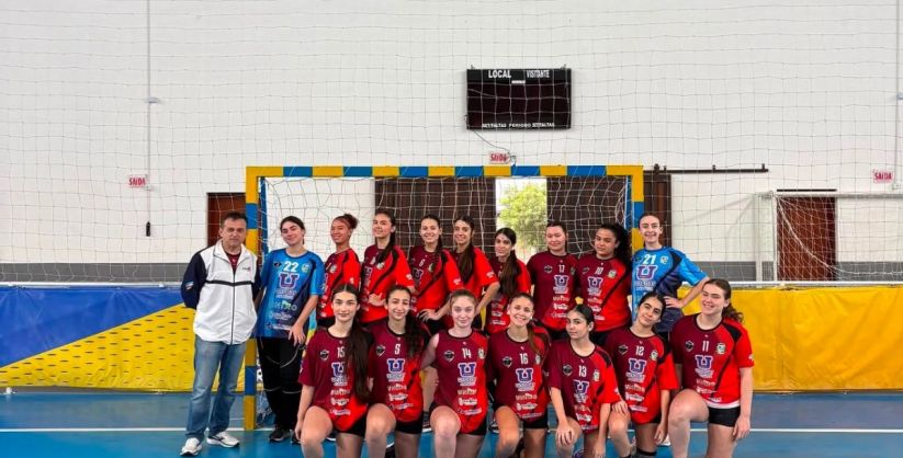Handebol feminino de Araranguá vence na estreia da LAVM nas categorias Sub-15 e Sub-18