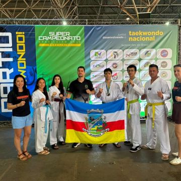 Taekwondo de Araranguá conquista dois títulos brasileiros e faz história em Brasília