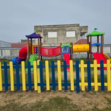 Playground da Avenida Beira Mar recebe cercamento para reforçar a segurança