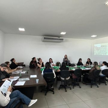 Colegiado Regional de Educação da AMESC reúne secretários para fortalecer ações