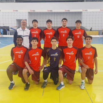 Araranguá avança no futebol e sobe ao pódio no vôlei