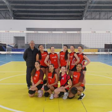 Araranguá avança no futebol e sobe ao pódio no vôlei