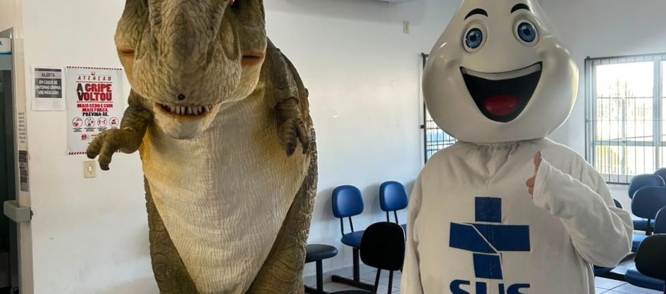 Domingo de vacinação e diversão no Belinzoni Dino Parque