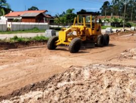 Pavimentação avança na Avenida Bernardino Máximo da Silva