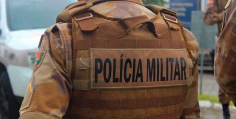 PM cumpre mandado de prisão e prende homem condenado por tráfico de drogas em Sombrio