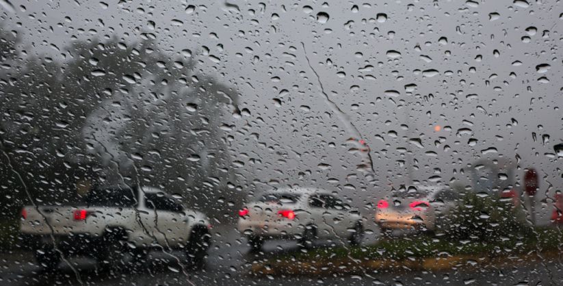Temporais avançam por Santa Catarina e chuva ganha força entre domingo e segunda