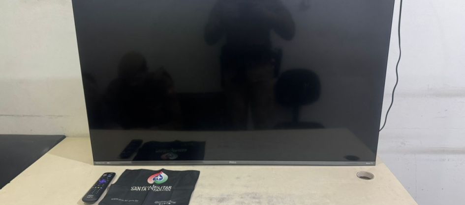 Polícia Militar recupera televisão furtada e prende homem...