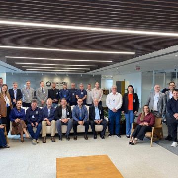 Comitiva da AMESC faz visita na FIESC