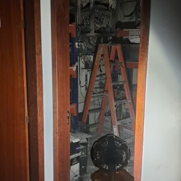 Incêndio atinge sala de TI de supermercado no Centro de Balneário Arroio do Silva