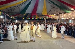 Primeira noite da Semana Farroupilha é marcada por homenagens e apresentação do Grupo C...
