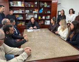 Programa Casa Catarina: Araranguá assina ordem de serviço para 43 moradias