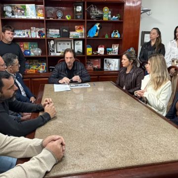 Programa Casa Catarina: Araranguá assina ordem de serviço para 43 moradias