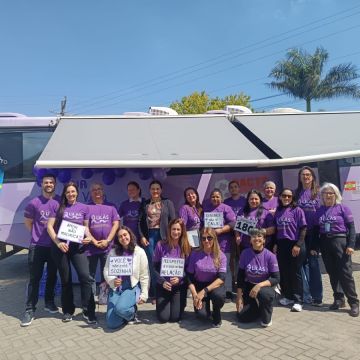 Araranguá realiza ação de conscientização com Ônibus Lilás