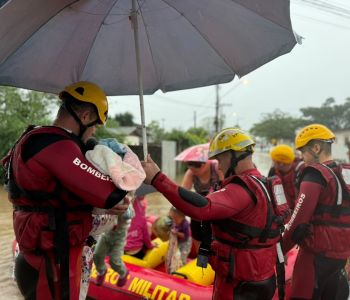 Bombeiros mobilizam equipes para atender alagamentos em Criciúma e Timbé do Sul