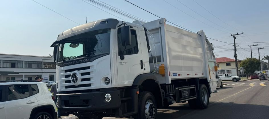Turvo reforça estrutura de limpeza urbana com novo caminh�...