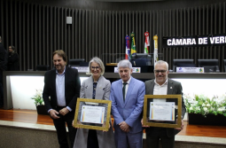 Unesc recebe Moção de Reconhecimento da Câmara de Vereadores pelos 58 anos de fundaçã...