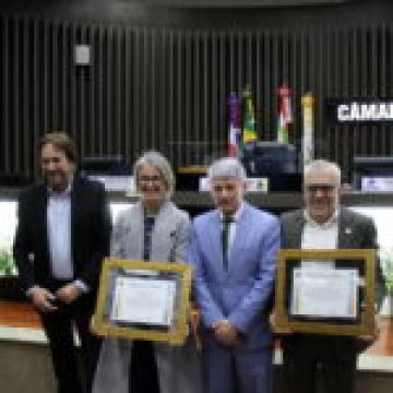 Unesc recebe Moção de Reconhecimento da Câmara de Vereadores pelos 58 anos de fundação e pelos sete anos em Araranguá