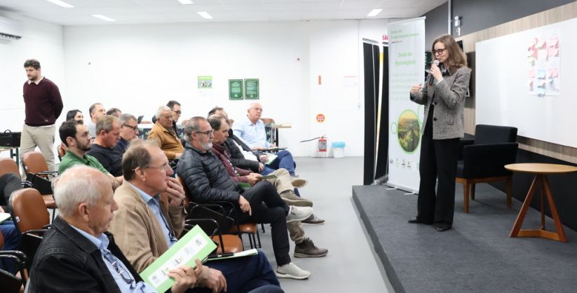 Secretaria de Agricultura de Araranguá participou de debate sobre o agronegócio regional
