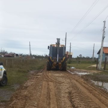 Obras realiza manutenção e melhorias nos bairros Lagoinha e Arpoador, em Arroio do Silva