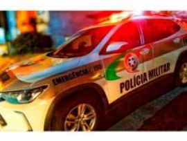 Homem é preso após descumprir medida protetiva e danificar placas em Praia Grande