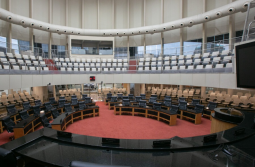 Confira o perfil dos 40 deputados eleitos neste domingo (4) para a Alesc