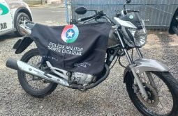 Motocicleta furtada é recuperada pela PM em Araranguá