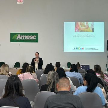 AMESC promove formação para educadores sociais e equipes técnicas dos serviços de acolhimento