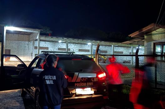 Polícia Civil cumpre mandados em investigação de estupro de vulnerável em Araranguá