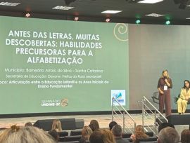 Projeto de Balneário Arroio do Silva é selecionado e apresentado em seminário estadual de educação
