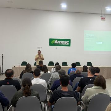 AMESC sedia reunião de trabalho do projeto Avança SC