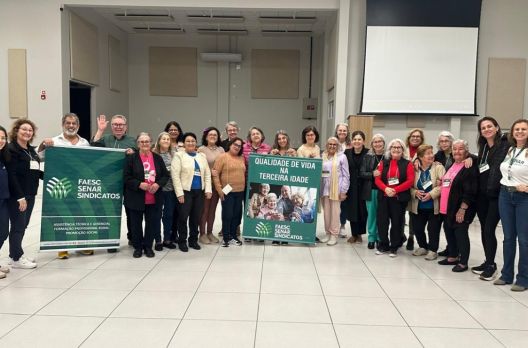 Treinamento aborda qualidade de vida na melhor idade em Araranguá