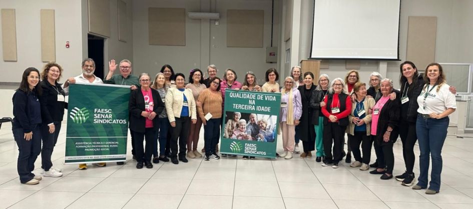 Treinamento aborda qualidade de vida na melhor idade em Ara...