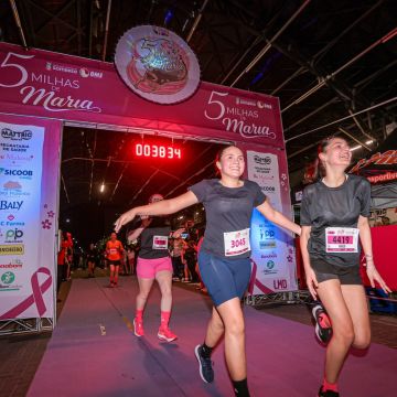 5 Milhas de Maria reúne mais de 750 mulheres em Sombrio e marca o Outubro Rosa com esporte e conscientização