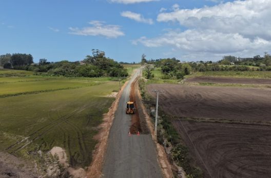 SAMAE  de Araranguá realiza melhorias na rede de abastecimento de água na comunidade de ...